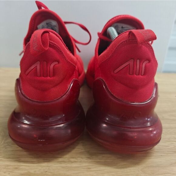 Nike Air Max 270 Triple Red Men's Running Shoes Size 10.5 - Picture 5 of 7